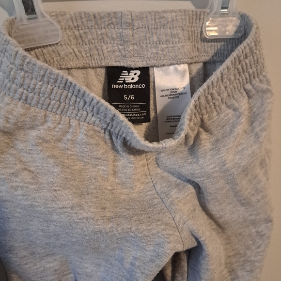 Lot of 2 New Balance Sweat Suits - Picture 5 of 8